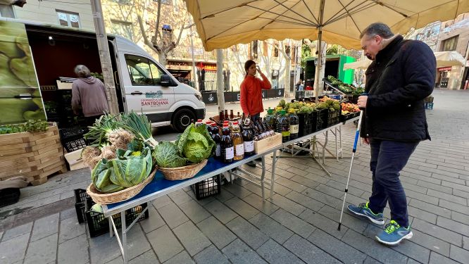 Parada de la Cooperativa Agrària Santboiana al Mercat de Pagès de Sant Boi