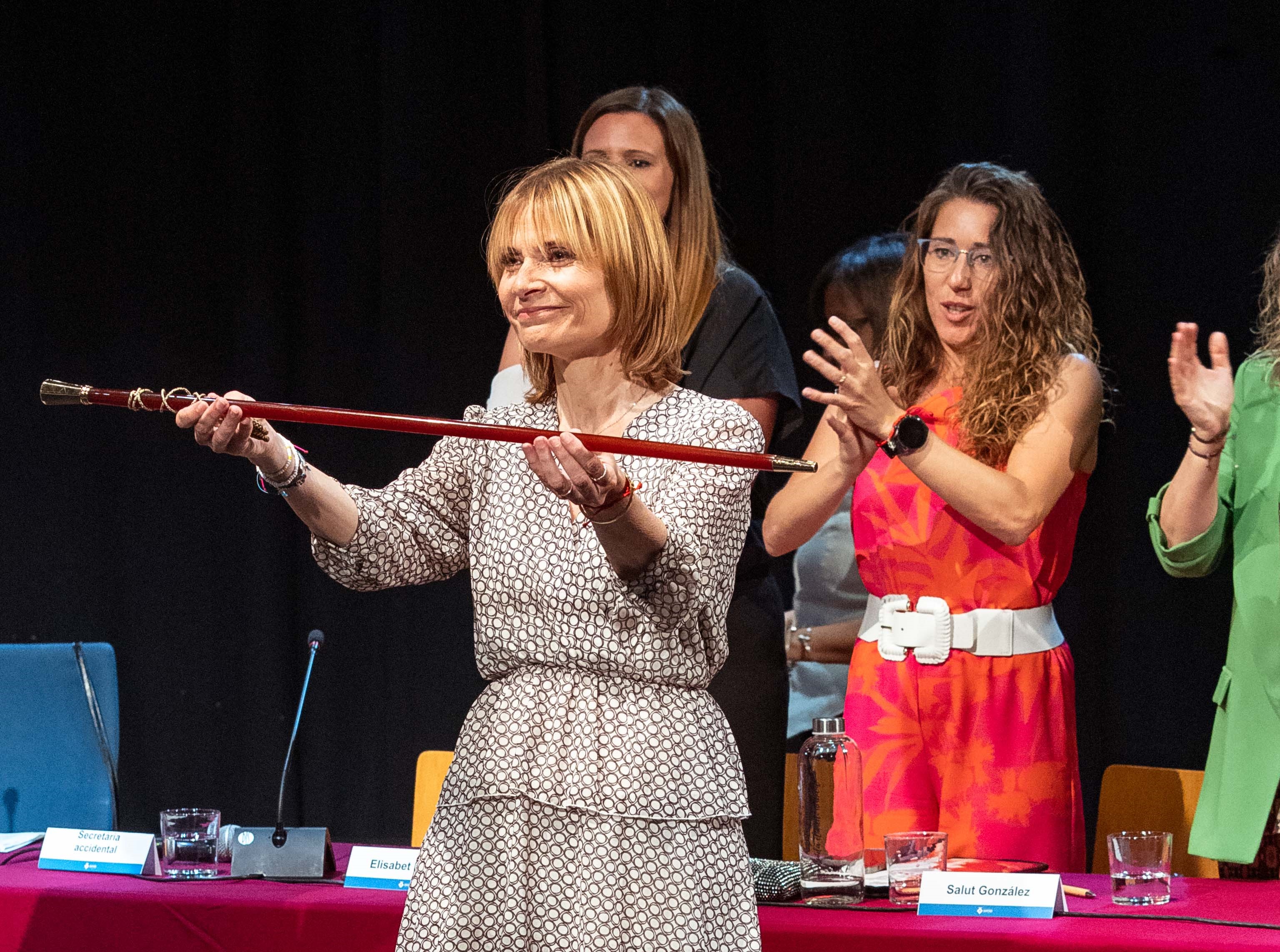 Lluïsa Moret al Ple de Constitució on ha sigut escollida com a alcaldessa de Sant Boi