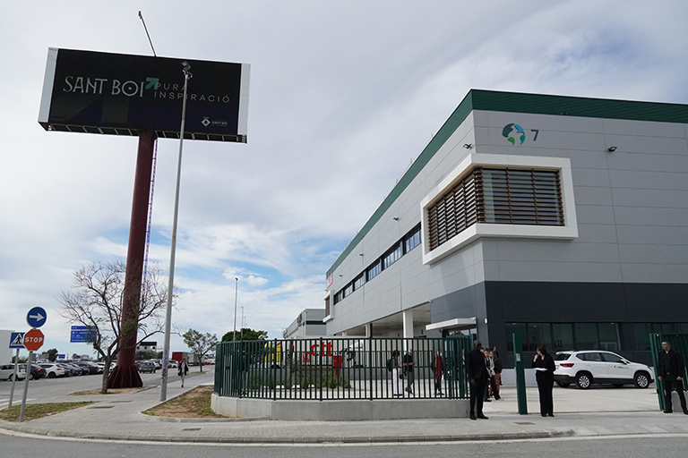 La nova nau del parc logístic Prologis, a la zona industrial