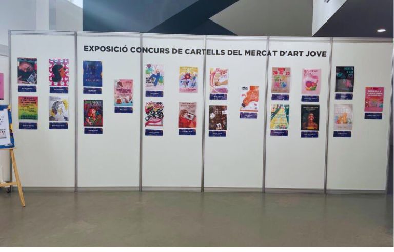 Exposició de cartells del concurs del Mercat d'Art Jove