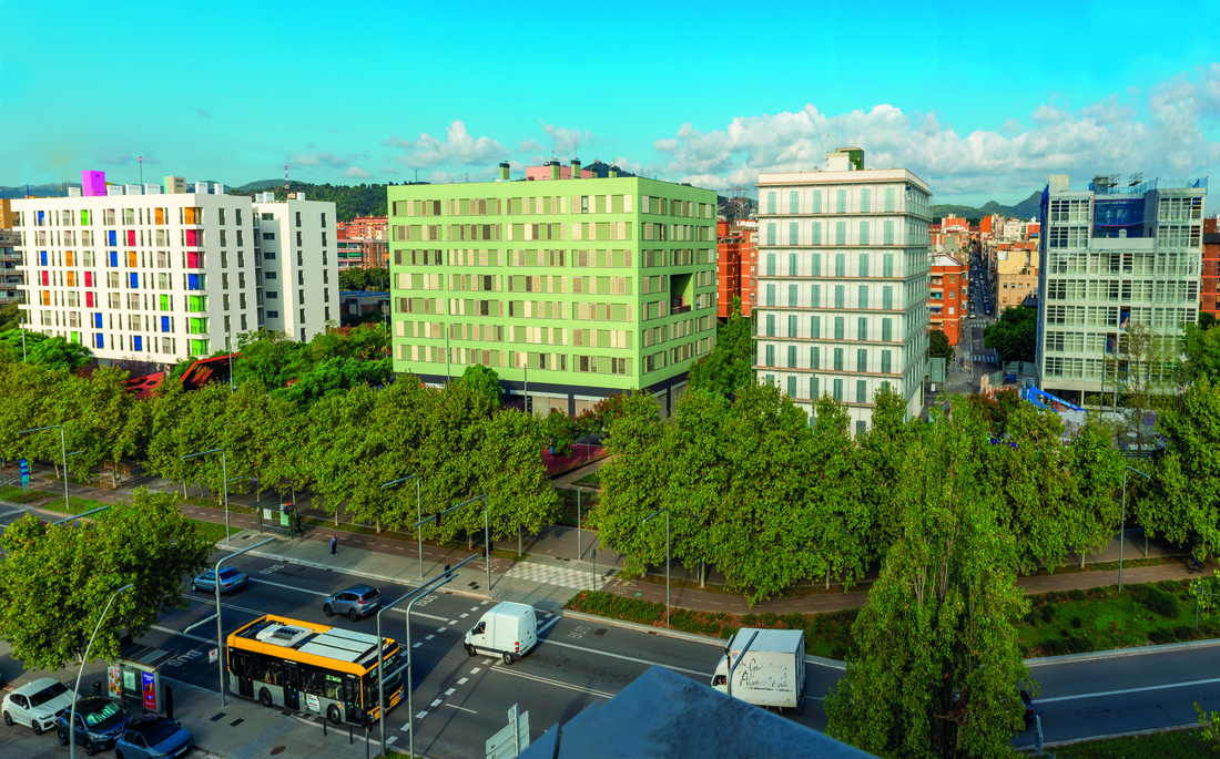 Edificis de promoció pública a la zona del Saló Central