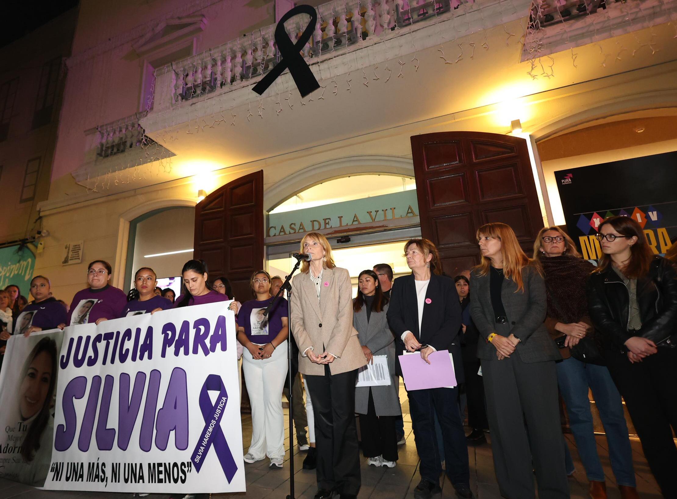Concentració a la plaça de l'Ajuntament