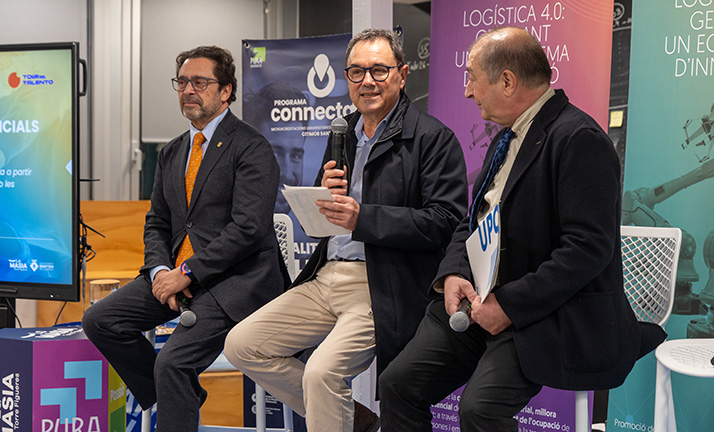 El tinent d'Alcaldia, José Ángel Carcelén, amb els rectors de la UB i la UPC