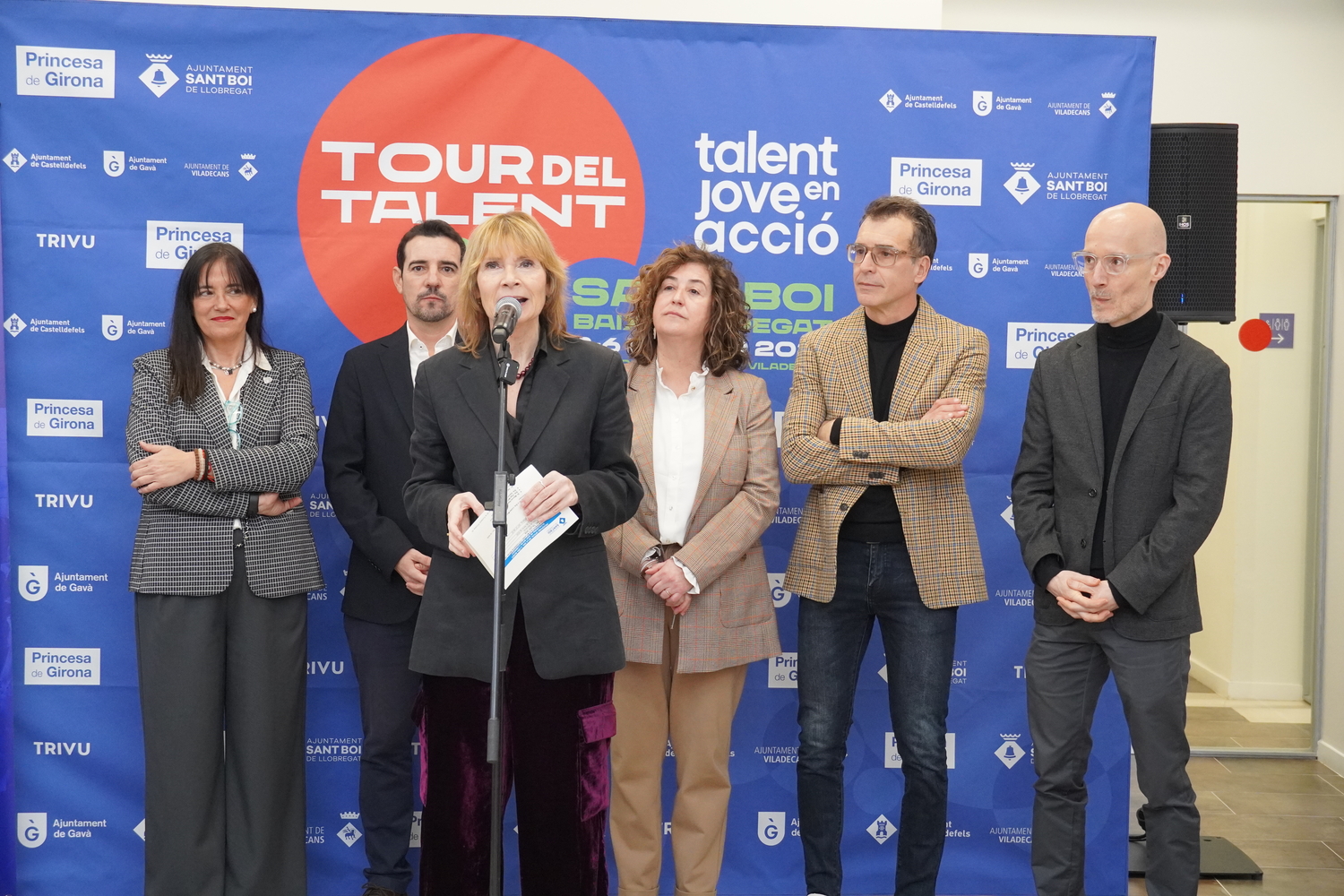 L'alcaldessa, Lluïsa Moret, amb alcade i alcaldesses de Gavà, Castelldefels i Viladecans