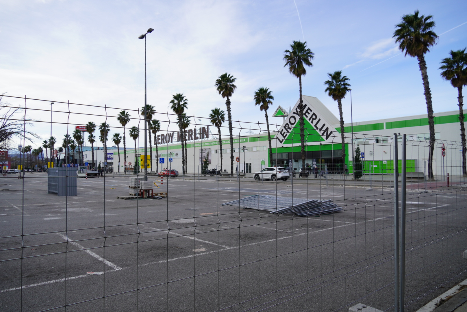 Les obres s'han iniciat recentment a l'entorn del Centre Comercial