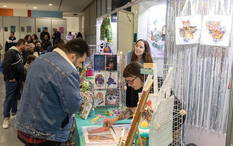 Parades dels artistes al Mercat d'Art Jove