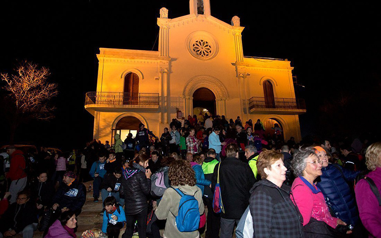 Pujada i baixada nocturna solidària  Sant Ramon de Nit