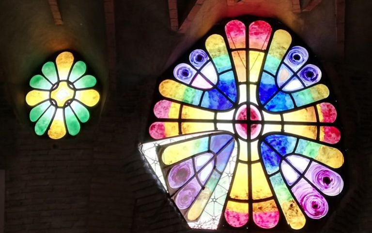 Antoni Gaudí llum i color