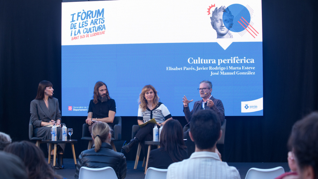 Debat sobre la cultura perifèrica