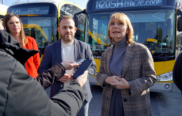 Roda de premsa per presentar novetats del Bus Metropolità a Sant Boi