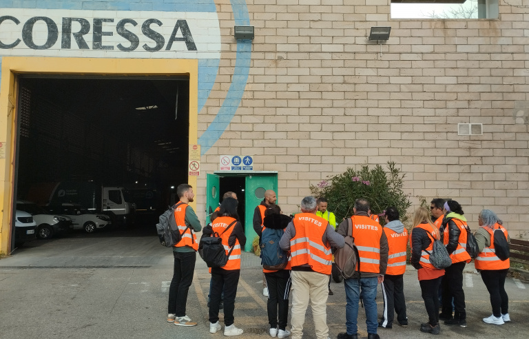 Visita alumnat de Green Jobs a la nau de neteja d'AEMAS