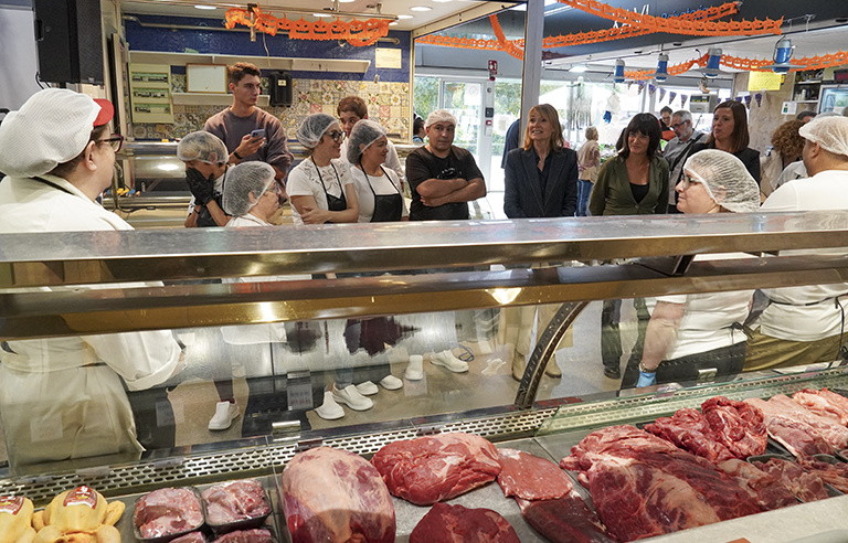 Parada on es fa la formació al Mercat Municipal de Torre de la Vila