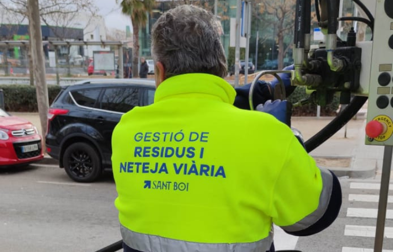 OPERARI/ÀRIA de Gestió de residus i Neteja Viària. AEMAS. 