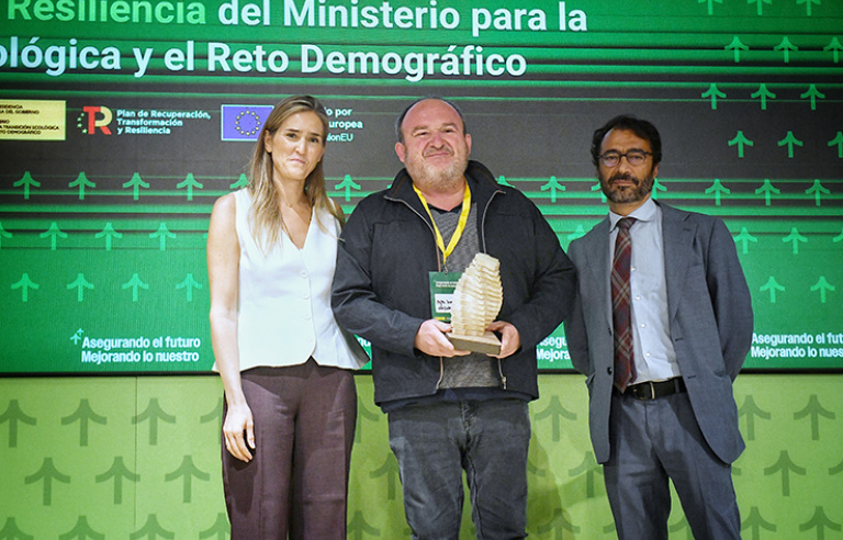 El tinent d'Alcaldia Javier López va recollir el reconeixement a Madrid de mans de la ministra